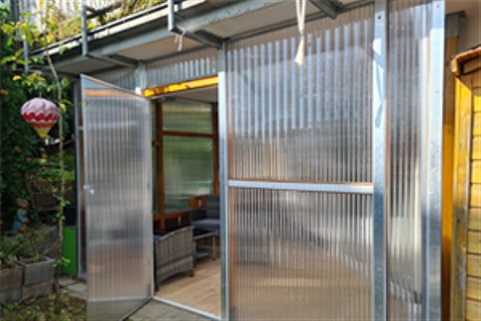 Room in the Green image