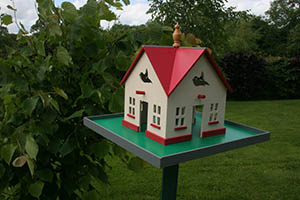 Foamalux bird house - Image 9804